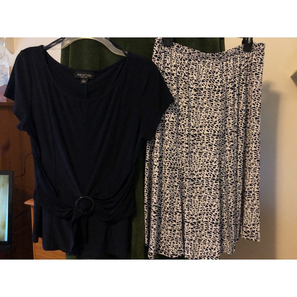 Large 2 piece Navy blue blouse/ blue/white skirt outfit